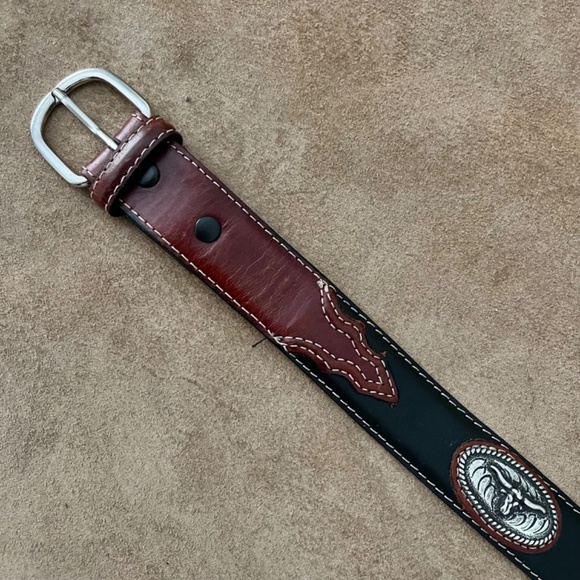 NOCONA Western Leather Belt with Silver Tone Longhorn Conchos Size 26 - Picture 5 of 15